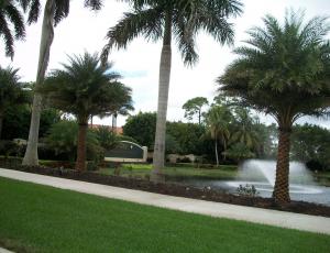 Country Club foreclosures in West Palm Beach