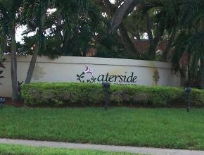 Waterside Luxury Townhomes foreclosures in West Palm Beach